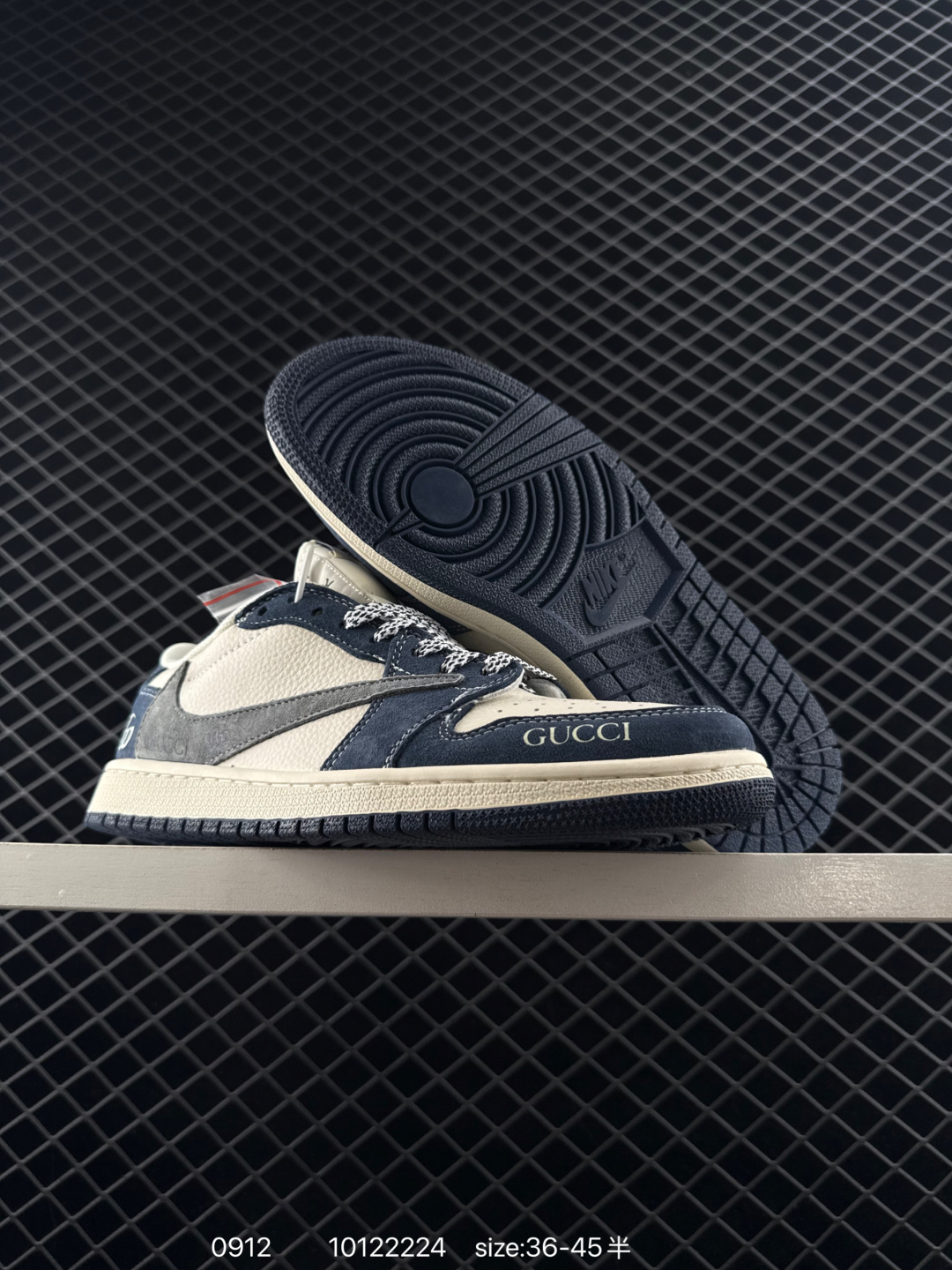 Nike Air Jordan 1 x Travis Scott